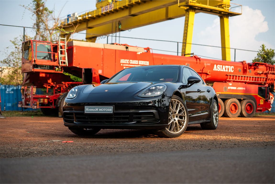 2020 PORSCHE PANAMERA 4 — Photo 3
