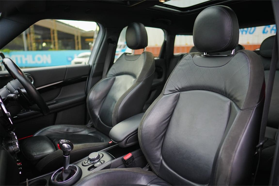 2018 MINI COUNTRYMAN S JCW — Photo 3