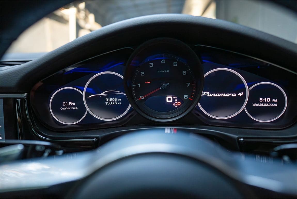 2020 PORSCHE PANAMERA 4 — Photo 6